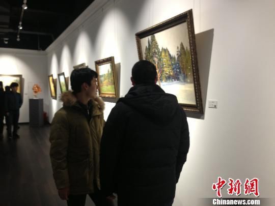 哈尔滨国际油画交易中心落成 展销各国精品油画   